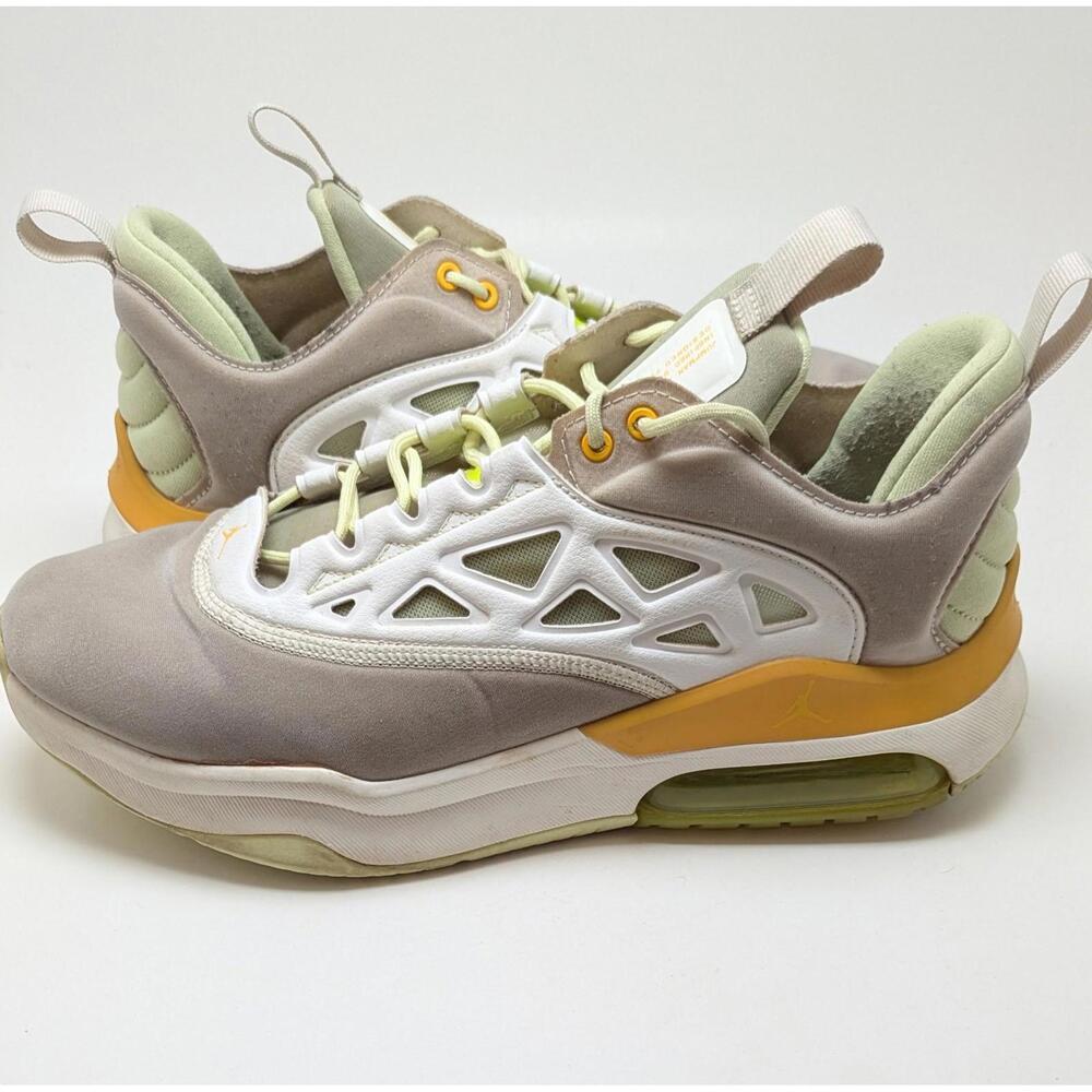 Womens Nike JORDAN AIR MAX 200 XX White Volt Orange Shoes AV5186-101 Size 9